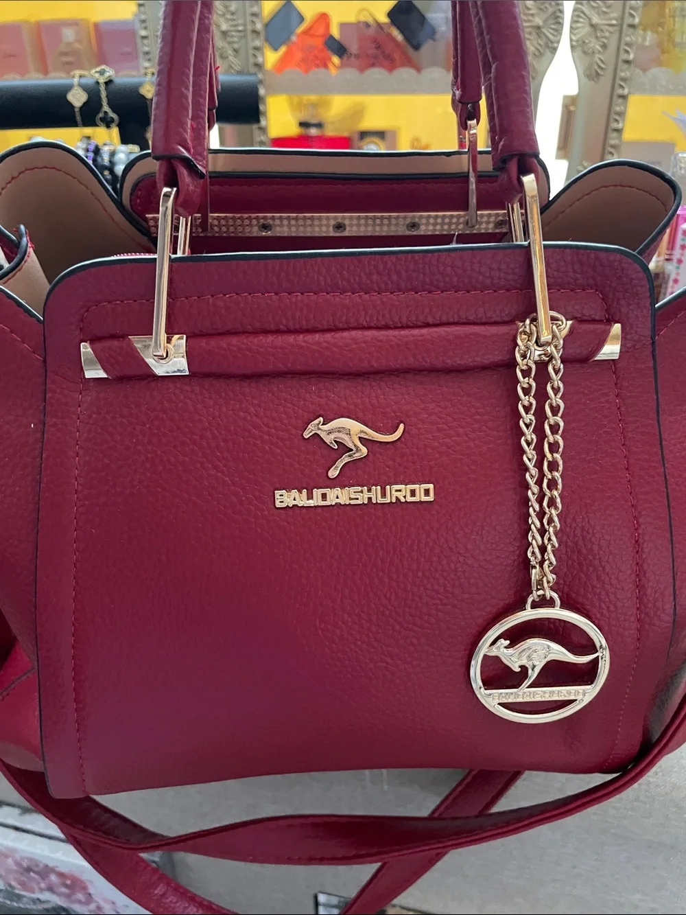 ✨♥️ Isabella | Elegant Black Leather Handbag with Gold Accents♥️✨NEW